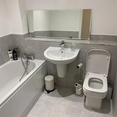 Apartment ☆ Igloo Cityhills Central Retreat + Free Parking ☆ *