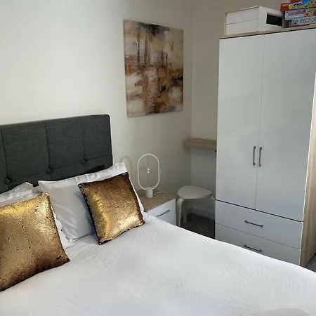 Apartment ☆ Igloo Cityhills Central Retreat + Free Parking ☆ *
