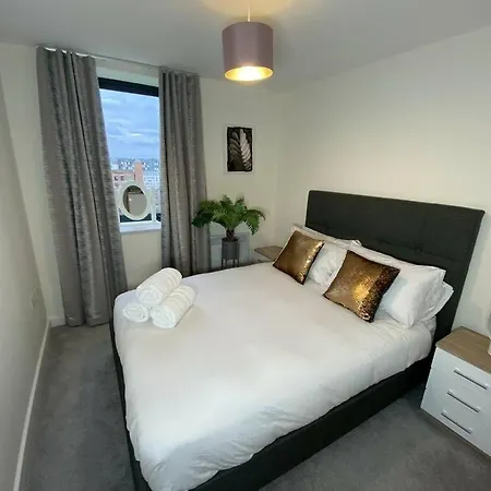 ☆ Igloo Cityhills Central Retreat + Free Parking ☆ * Leeds (West Yorkshire)