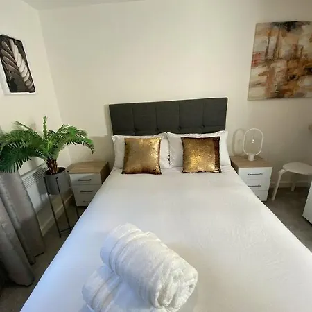 ☆ Igloo Cityhills Central Retreat + Free Parking ☆