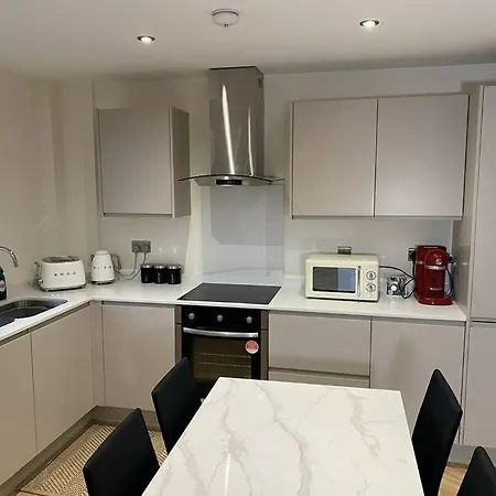 Apartment ☆ Igloo Cityhills Central Retreat + Free Parking ☆ *