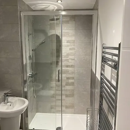 Apartment ☆ Igloo Cityhills Central Retreat + Free Parking ☆ *